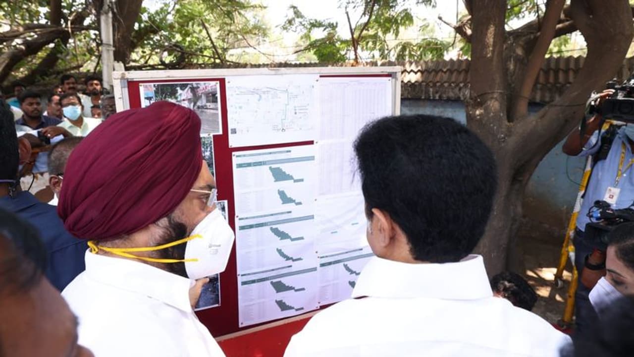 துபாயில் இருந்து திரும்பிய கையோடு ஆய்வுப் பணி.. கொஞ்சம் கூட டயர்ட் ஆகாத ஸ்டாலின். இந்த வயசுலயும் இப்படியா.!! துபாயில் இருந்து திரும்பிய கையோடு ஆய்வுப் பணி.. கொஞ்சம் கூட டயர்ட் ஆகாத ஸ்டாலின். இந்த வயசுலயும் இப்படியா.!!