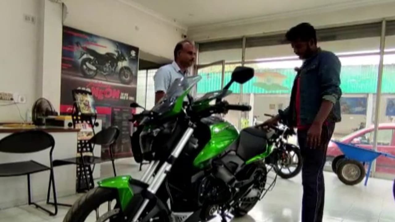 सपनों की बाइक खरीदने के लिए युवक ने किया अनोखा प्रयोग, 3 साल में जोड़ लिए 2.6 लाख रुपए