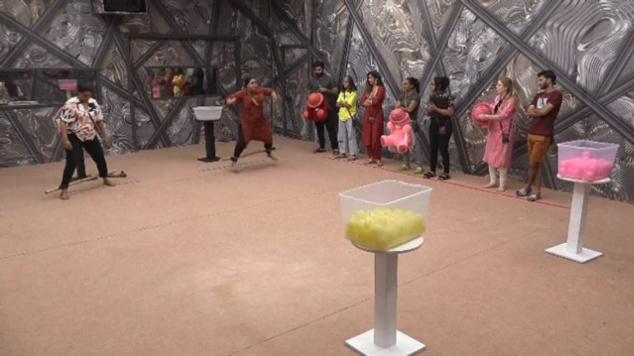 Bigg Boss : ലക്ഷ്മി പ്രിയയെ തറപറ്റിച്ച് സുചിത്ര ബിഗ് ബോസ് വീട്ടില് Bigg Boss : ലക്ഷ്മി പ്രിയയെ തറപറ്റിച്ച് സുചിത്ര ബിഗ് ബോസ് വീട്ടില്