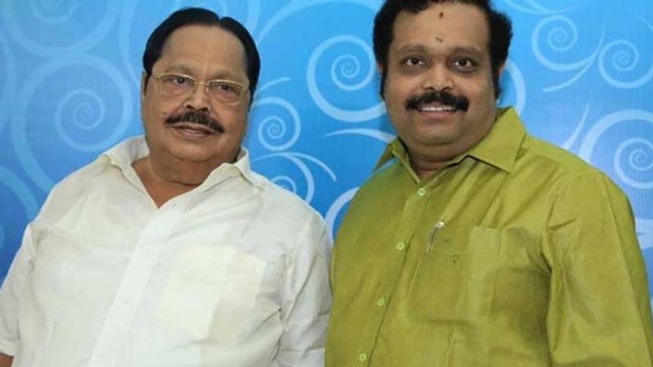 Duraimurugan :அமைச்சர் துரைமுருகன் எப்படி இருக்கிறார்? மகன் கதிர் ஆனந்த் வெளியிட்டுள்ள முக்கிய தகவல்..! Duraimurugan :அமைச்சர் துரைமுருகன் எப்படி இருக்கிறார்? மகன் கதிர் ஆனந்த் வெளியிட்டுள்ள முக்கிய தகவல்..!