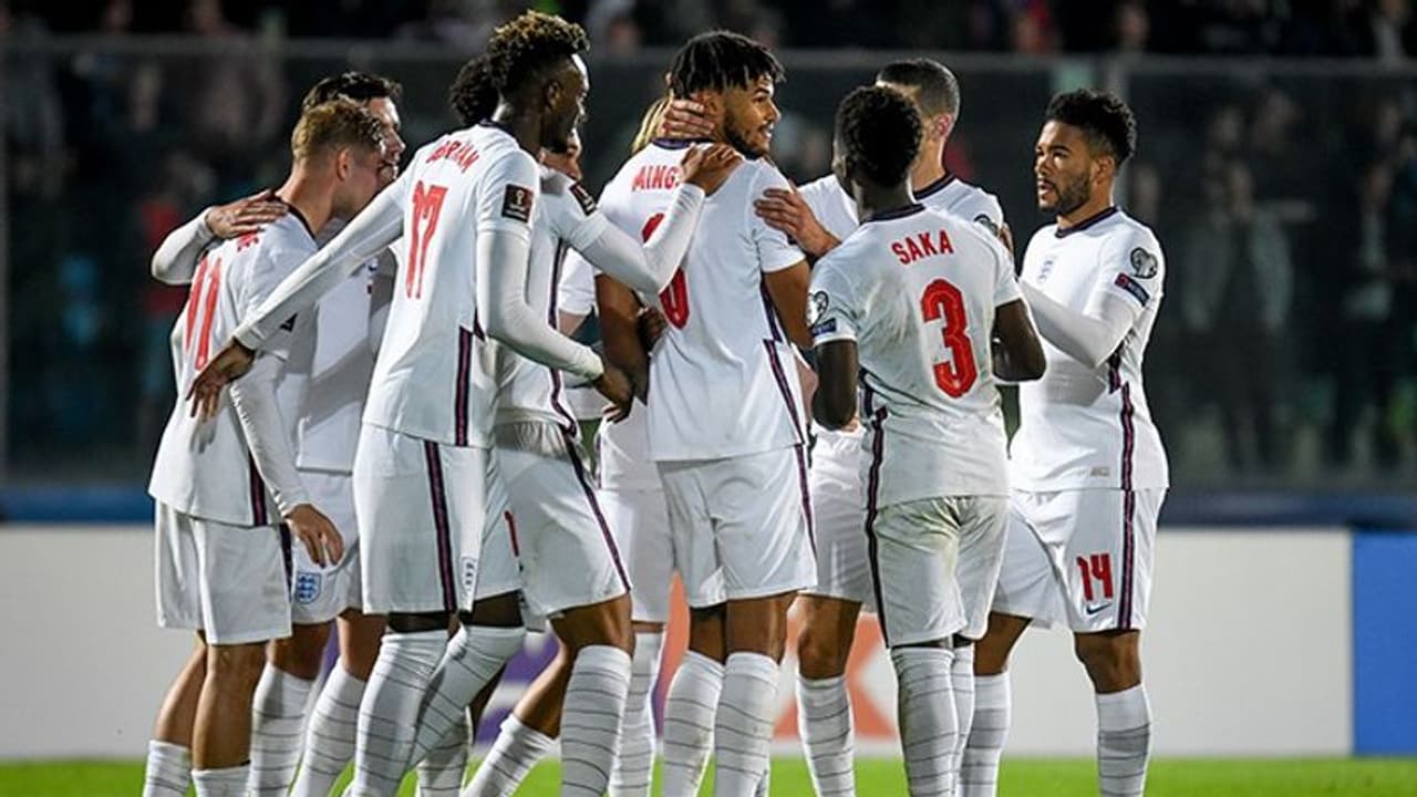 UEFA Nations League : യുവേഫ നേഷന്സ് ലീഗില് ഇന്ന് ഇംഗ്ലണ്ട് ജര്മനി വമ്പന് പോര്; ഇറ്റലിക്ക് നിര്ണായകം UEFA Nations League : യുവേഫ നേഷന്സ് ലീഗില് ഇന്ന് ഇംഗ്ലണ്ട് ജര്മനി വമ്പന് പോര്; ഇറ്റലിക്ക് നിര്ണായകം