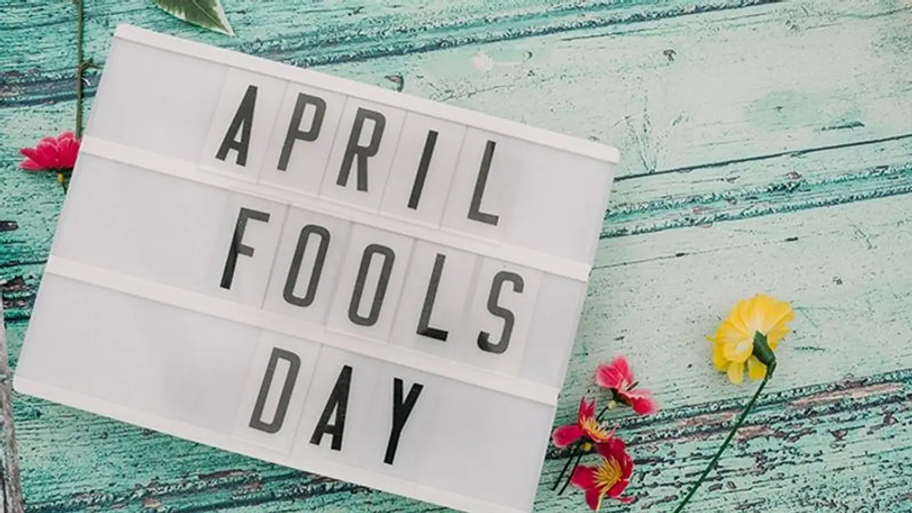  April Fools' Day 2023 : ഈ ഏപ്രിൽ ഫൂൾ ദിനത്തിൽ പ്രിയപ്പെട്ടവർക്കായി ചില സന്ദേശങ്ങൾ അയക്കാം 