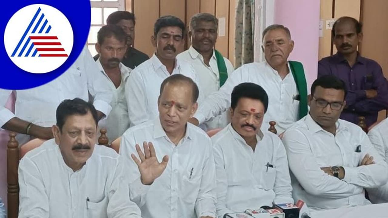 Karnataka Politics: ಪಕ್ಷ ಬಲವರ್ಧನೆಗೆ ಜೆಡಿಎಸ್ ಭರ್ಜರಿ ಪ್ಲಾನ್! Karnataka Politics: ಪಕ್ಷ ಬಲವರ್ಧನೆಗೆ ಜೆಡಿಎಸ್ ಭರ್ಜರಿ ಪ್ಲಾನ್!