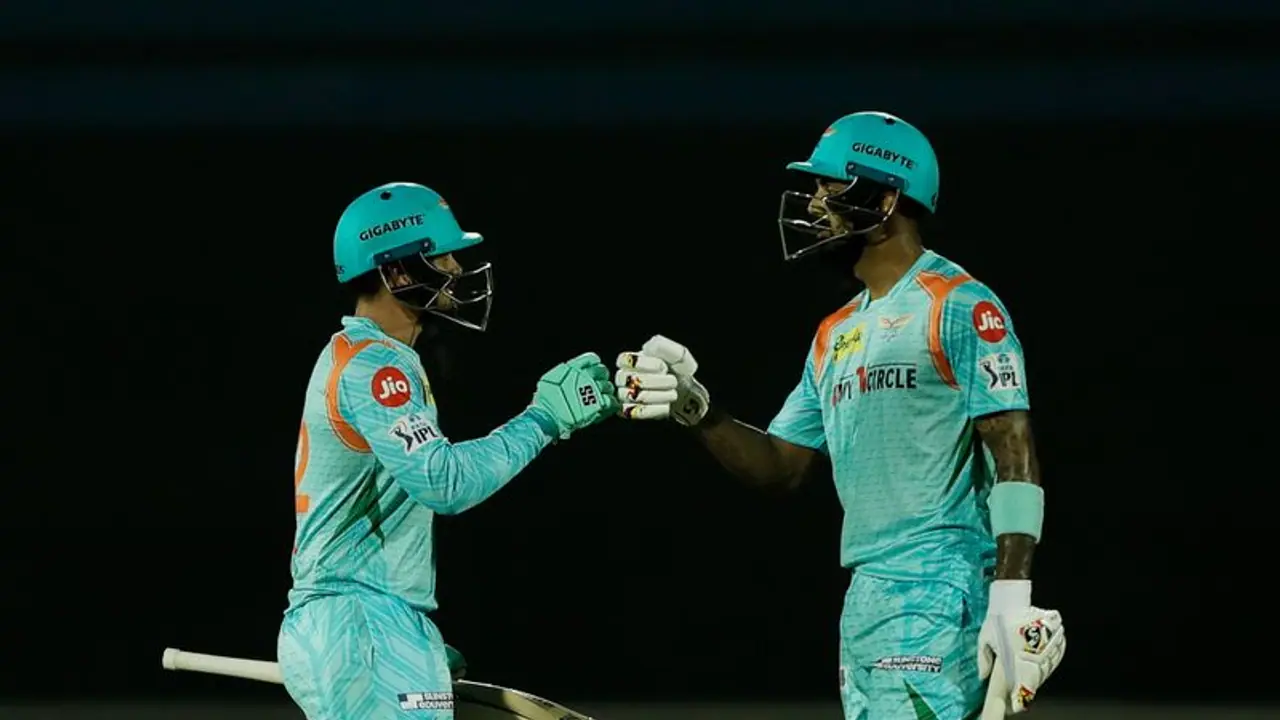 ডিককের ৮০ রানের অনবদ্য ইনিংস, দিল্লিতে হারিয়ে জয়ের হ্যাটট্রিক লখনউয়ের ডিককের ৮০ রানের অনবদ্য ইনিংস, দিল্লিতে হারিয়ে জয়ের হ্যাটট্রিক লখনউয়ের