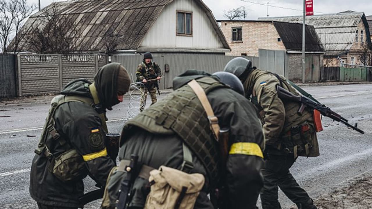 Ukraine Audio : വിശപ്പടക്കാന് പട്ടിയിറച്ചി, ഒപ്പം ബലാല്സംഗങ്ങളും; റഷ്യന് സൈനികരുടെ ക്രൂരത പുറത്ത്! Ukraine Audio : വിശപ്പടക്കാന് പട്ടിയിറച്ചി, ഒപ്പം ബലാല്സംഗങ്ങളും; റഷ്യന് സൈനികരുടെ ക്രൂരത പുറത്ത്!