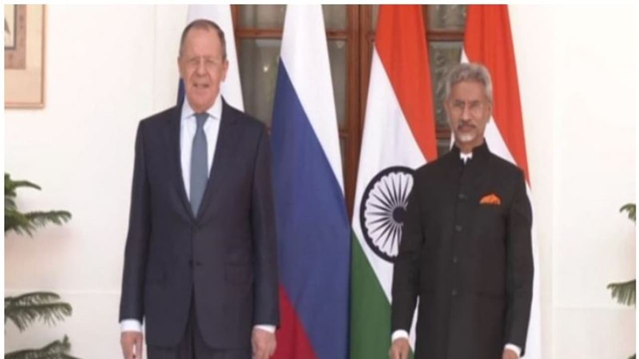 'യുക്രൈൻ വിഷയത്തിലേത് ഏകപക്ഷീയ നിലപാടല്ല'; ഇന്ത്യയ്ക്ക് റഷ്യയുടെ അഭിനന്ദനം 'യുക്രൈൻ വിഷയത്തിലേത് ഏകപക്ഷീയ നിലപാടല്ല'; ഇന്ത്യയ്ക്ക് റഷ്യയുടെ അഭിനന്ദനം