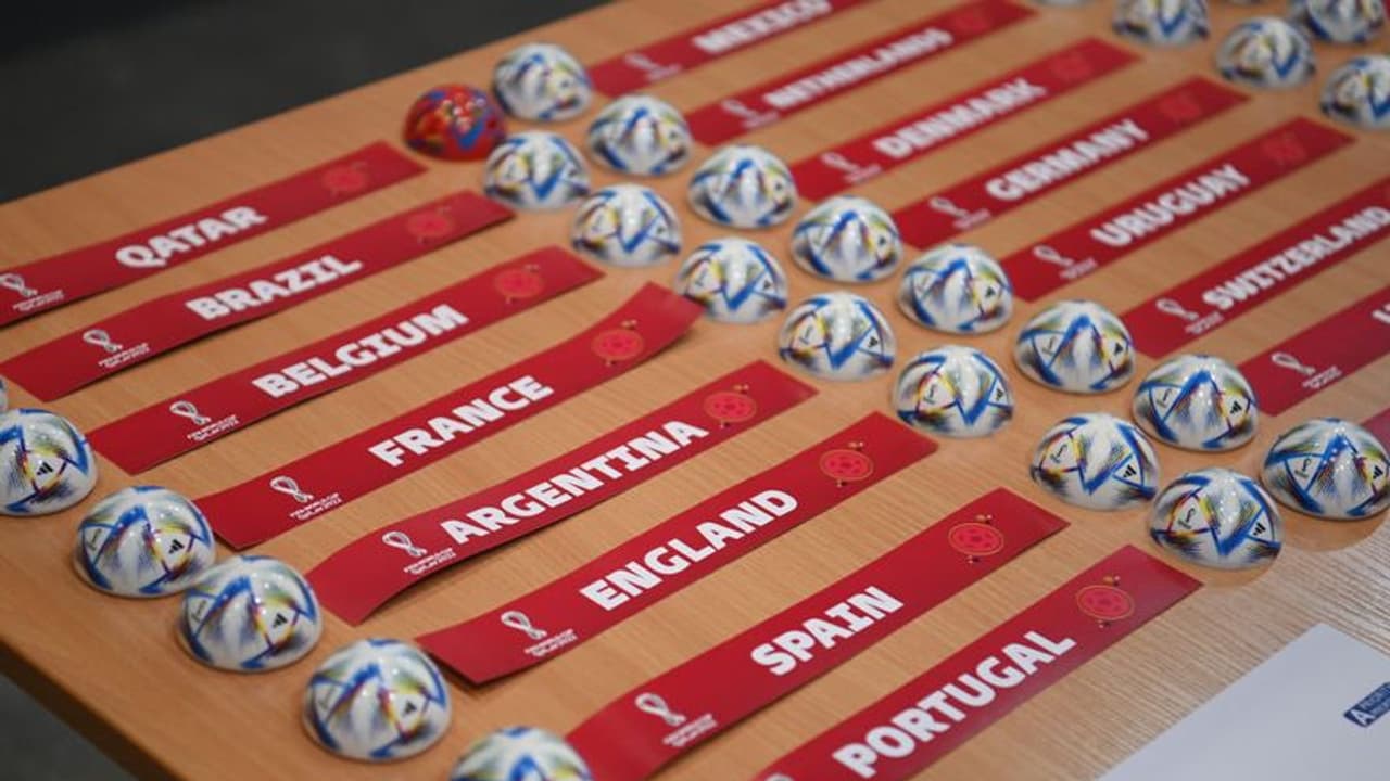 ഖത്തര് ലോകകപ്പ്: ഗ്രൂപ്പ് ഘട്ടത്തിലെ എതിരാളികളെ ഇന്നറിയാം, ഏതാകും മരണ ഗ്രൂപ്പെന്ന ആകാംക്ഷയില് ആരാധകര് ഖത്തര് ലോകകപ്പ്: ഗ്രൂപ്പ് ഘട്ടത്തിലെ എതിരാളികളെ ഇന്നറിയാം, ഏതാകും മരണ ഗ്രൂപ്പെന്ന ആകാംക്ഷയില് ആരാധകര്