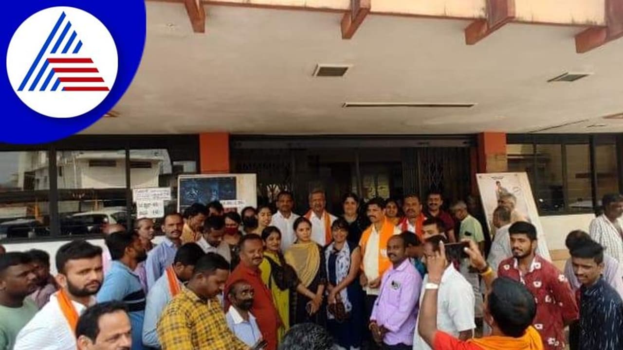 The Kashmir Files ಸಿನಿಮಾ ಉಚಿತ ಪ್ರದರ್ಶನ: ಜನರಿಗೆ ಫ್ರೀ ಶೋ ಏರ್ಪಡಿಸಿದ ಡಿ.ಎನ್.ಜೀವರಾಜ್!