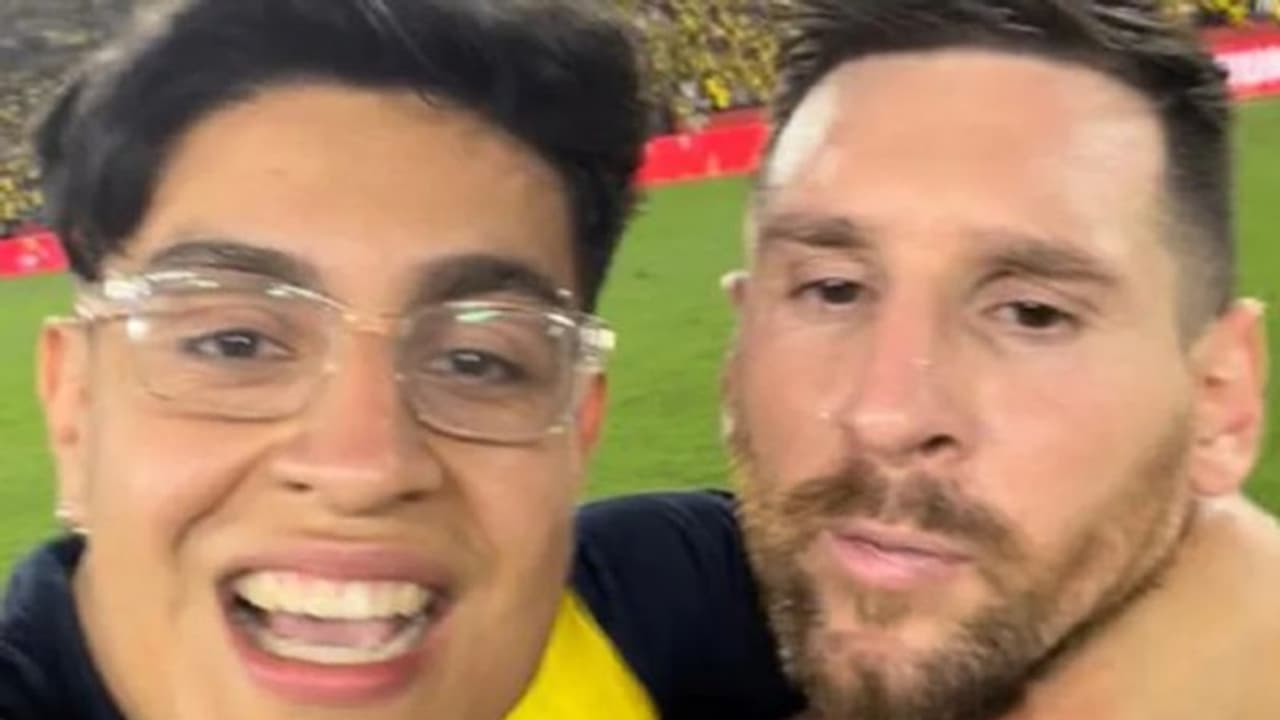 Lionel Messi : മെസിയുടെ കഴുത്തിന് ചുറ്റിപ്പിടിച്ച് ആരാധകന്‍; ക്രുദ്ധനായി കുതറി മാറി അര്‍ജന്റൈന്‍ താരം വീഡിയോ