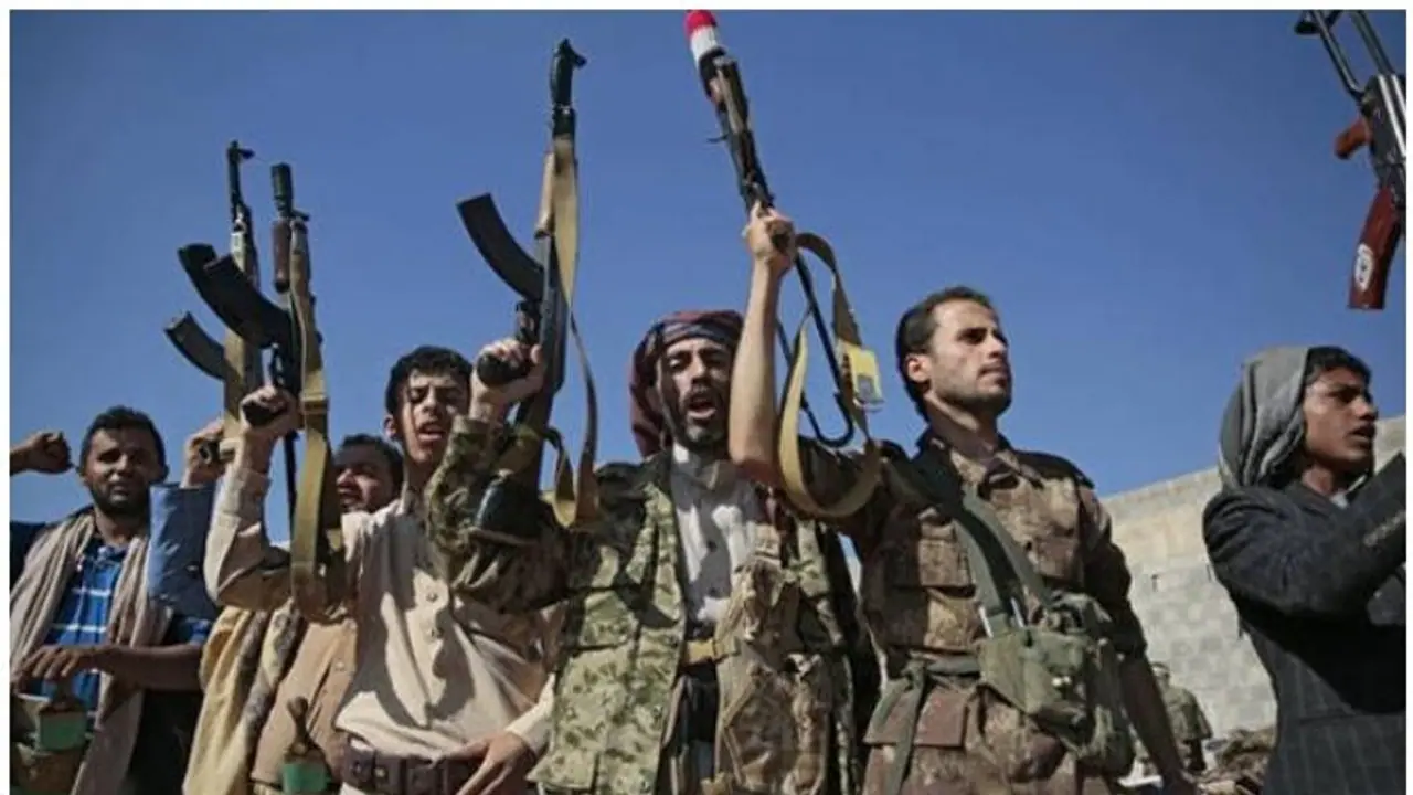 செங்கடலில் ஹவுதிகளின் கொட்டத்தை அடக்க ஏமனில் அமெரிக்கா, பிரிட்டன் கூட்டுத் தாக்குதல்! செங்கடலில் ஹவுதிகளின் கொட்டத்தை அடக்க ஏமனில் அமெரிக்கா, பிரிட்டன் கூட்டுத் தாக்குதல்!