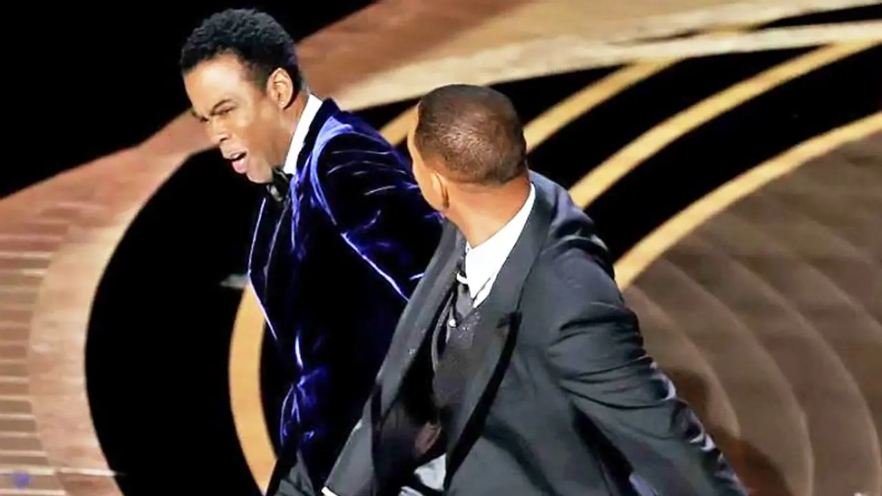 ಕ್ರಿಸ್ ರಾಕ್ ಕಪಾಳಕ್ಕೆ ಹೊಡೆದ ಪ್ರಕರಣ; ಆಸ್ಕರ್ ಅಕಾಡೆಮಿಗೆ ರಾಜಿನಾಮೆ ನೀಡಿದ ವಿಲ್ ಸ್ಮಿತ್ ಕ್ರಿಸ್ ರಾಕ್ ಕಪಾಳಕ್ಕೆ ಹೊಡೆದ ಪ್ರಕರಣ; ಆಸ್ಕರ್ ಅಕಾಡೆಮಿಗೆ ರಾಜಿನಾಮೆ ನೀಡಿದ ವಿಲ್ ಸ್ಮಿತ್