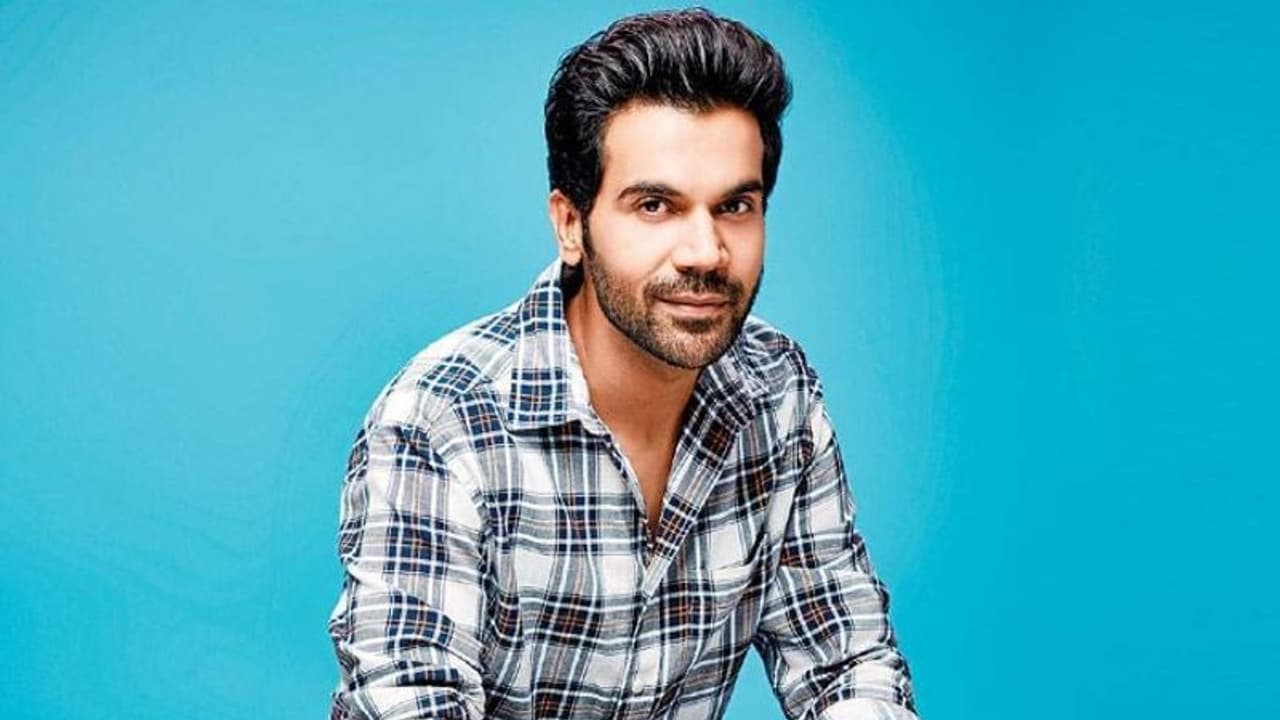 మోసపోయిన బాలీవుడ్ నటుడు.. పాన్ కార్డ్ తో మోసం మోసపోయిన బాలీవుడ్ నటుడు.. పాన్ కార్డ్ తో మోసం