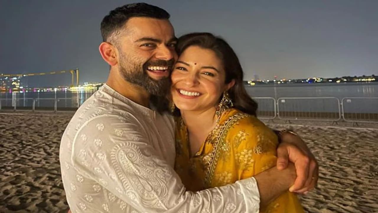 'ಎಂದೆಂದಿಗೂ ನಿಮ್ಮ ಜತೆಗಿರುತ್ತೇನೆ'; ಕಿಂಗ್ ಕೊಹ್ಲಿಗೆ ಮುದ್ದಾದ ಸಂದೇಶ ರವಾನಿಸಿದ ಅನುಷ್ಕಾ ಶರ್ಮಾ 'ಎಂದೆಂದಿಗೂ ನಿಮ್ಮ ಜತೆಗಿರುತ್ತೇನೆ'; ಕಿಂಗ್ ಕೊಹ್ಲಿಗೆ ಮುದ್ದಾದ ಸಂದೇಶ ರವಾನಿಸಿದ ಅನುಷ್ಕಾ ಶರ್ಮಾ