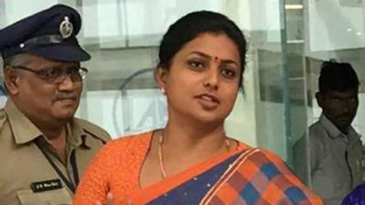 చంద్రబాబు ఒక ఉన్మాది.. ఈసారి అవి కూడా దక్కవు: మంత్రి రోజా చంద్రబాబు ఒక ఉన్మాది.. ఈసారి అవి కూడా దక్కవు: మంత్రి రోజా