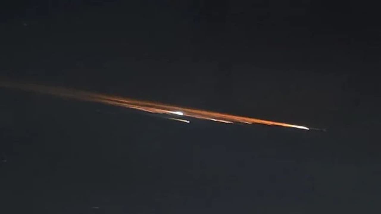 Quadrantid Meteor: ನಾಳೆಯಿಂದ 3 ದಿನ ಉಲ್ಕಾಪಾತ, ಬರಿಗಣ್ಣಿನಲ್ಲೂ ನೋಡಬಹುದು Quadrantid Meteor: ನಾಳೆಯಿಂದ 3 ದಿನ ಉಲ್ಕಾಪಾತ, ಬರಿಗಣ್ಣಿನಲ್ಲೂ ನೋಡಬಹುದು