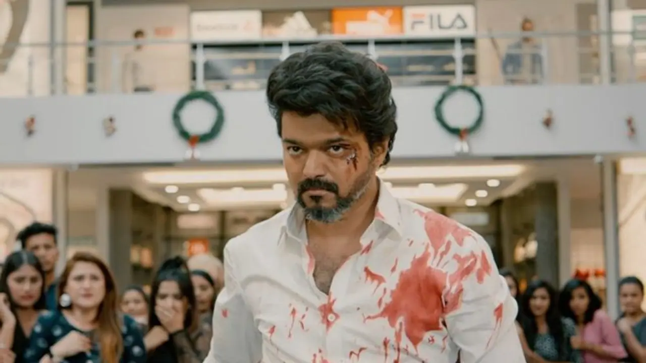 Thalapathy Vijay: థియేటర్ ని నామరూపాల్లేకుండా చేసిన విజయ్ ఫ్యాన్స్.. విధ్వంసం Thalapathy Vijay: థియేటర్ ని నామరూపాల్లేకుండా చేసిన విజయ్ ఫ్యాన్స్.. విధ్వంసం