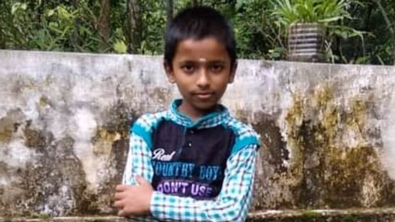 കനാലിൽ കൂട്ടുകാർക്കൊപ്പം കുളിക്കാനിറങ്ങിയ 10 വയസുകാരൻ മുങ്ങിമരിച്ചു കനാലിൽ കൂട്ടുകാർക്കൊപ്പം കുളിക്കാനിറങ്ങിയ 10 വയസുകാരൻ മുങ്ങിമരിച്ചു