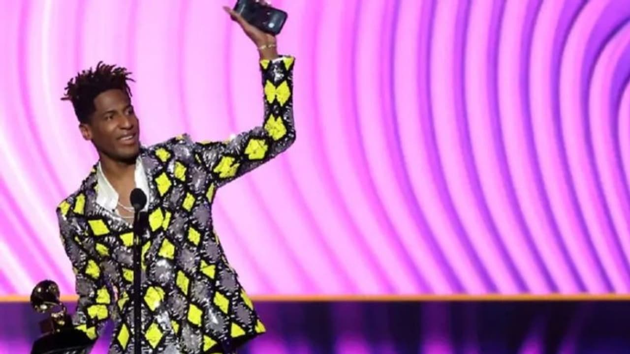 Grammy 2022 : ഗ്രാമിയില് താരമായി ജോണ് ബാറ്റിസ്റ്റ്; 11 നോമിനേഷനുകളില് അഞ്ച് പുരസ്കാരങ്ങള് Grammy 2022 : ഗ്രാമിയില് താരമായി ജോണ് ബാറ്റിസ്റ്റ്; 11 നോമിനേഷനുകളില് അഞ്ച് പുരസ്കാരങ്ങള്