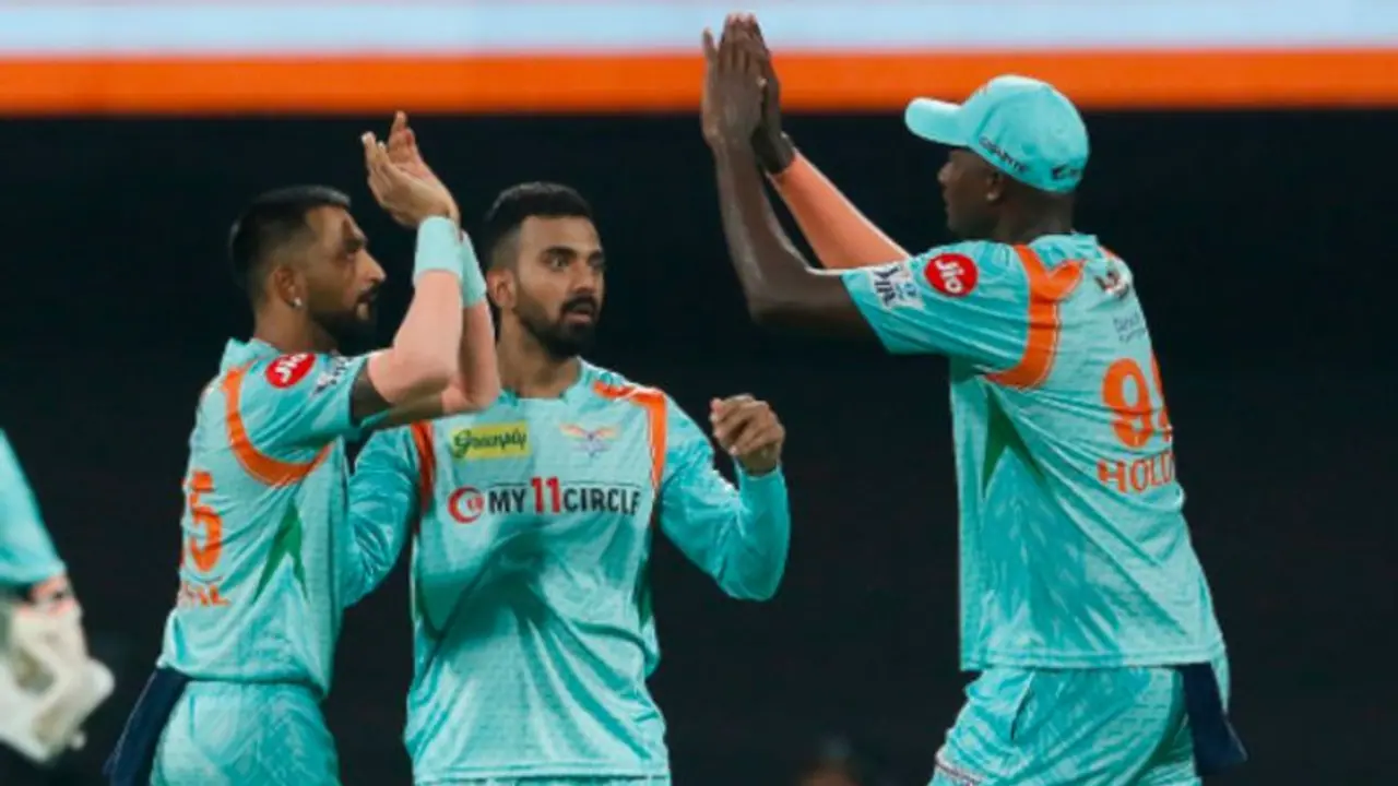 ব্য়াটে বলে দুরন্ত লখনউ, হায়দরাবাদকে ১২ রানের হারিয়ে টানা দ্বিতীয় জয় কেএল রাহুলের দলের ব্য়াটে বলে দুরন্ত লখনউ, হায়দরাবাদকে ১২ রানের হারিয়ে টানা দ্বিতীয় জয় কেএল রাহুলের দলের