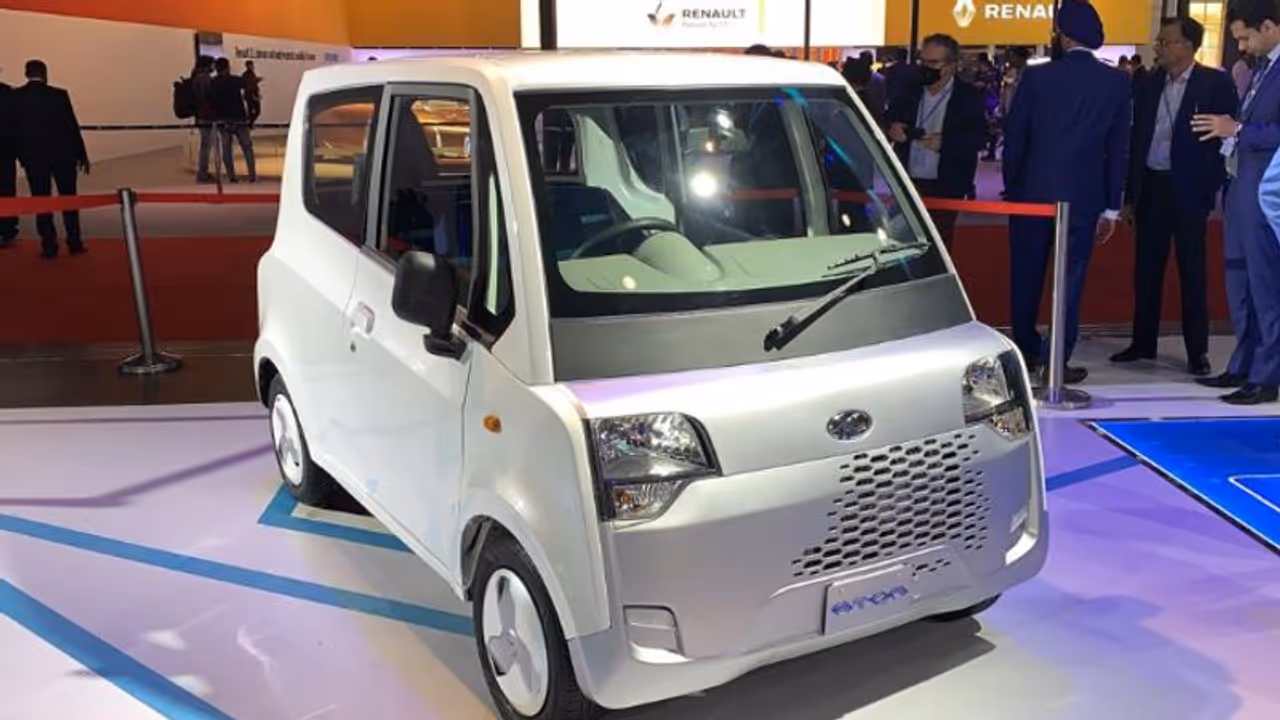 Mahindra Atom: కేవలం రూ.3 లక్షలకే మార్కెట్లోకి ఎలక్ట్రిక్ కారు తెచ్చిన మహీంద్రా...పెట్రోల్, డీజిల్ చింతలేదు.. Mahindra Atom: కేవలం రూ.3 లక్షలకే మార్కెట్లోకి ఎలక్ట్రిక్ కారు తెచ్చిన మహీంద్రా...పెట్రోల్, డీజిల్ చింతలేదు..