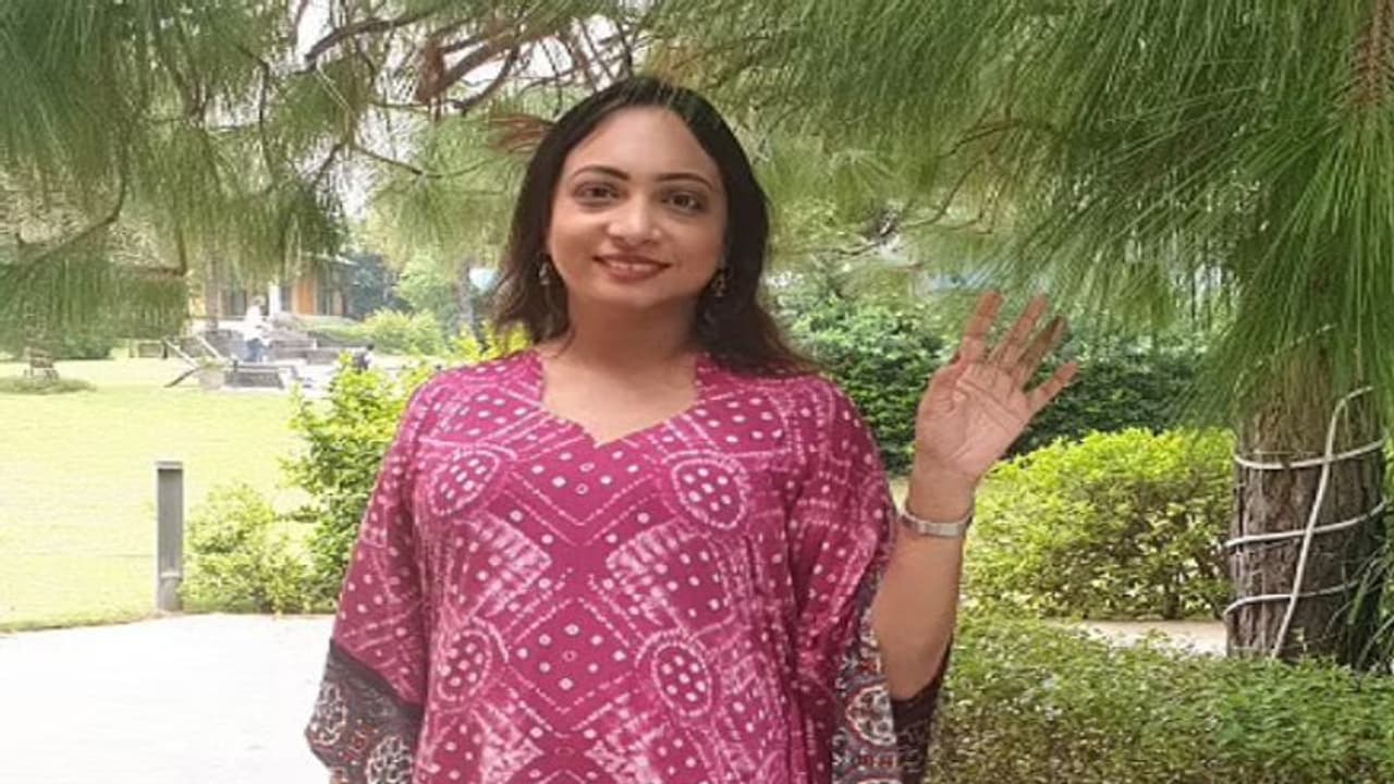 मर्सिडीज बेंज कंपनी में काम करने वाली इस लड़की ने दी कैंसर को मात और खड़ी कर ली खुद की कंपनी 