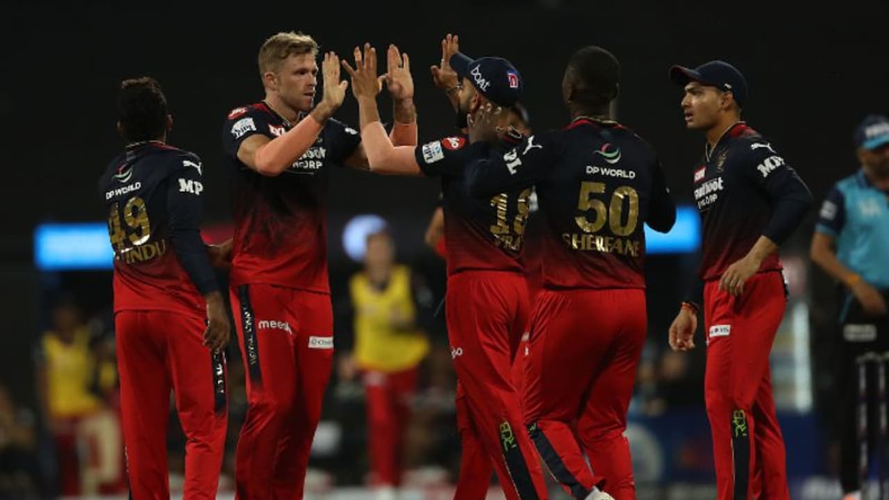 IPL 2022: రాజస్థాన్ జోరుకు బెంగళూరు బౌలర్ల కళ్లెం.. ఆర్సీబీ ముందు ఊరించే టార్గెట్ IPL 2022: రాజస్థాన్ జోరుకు బెంగళూరు బౌలర్ల కళ్లెం.. ఆర్సీబీ ముందు ఊరించే టార్గెట్