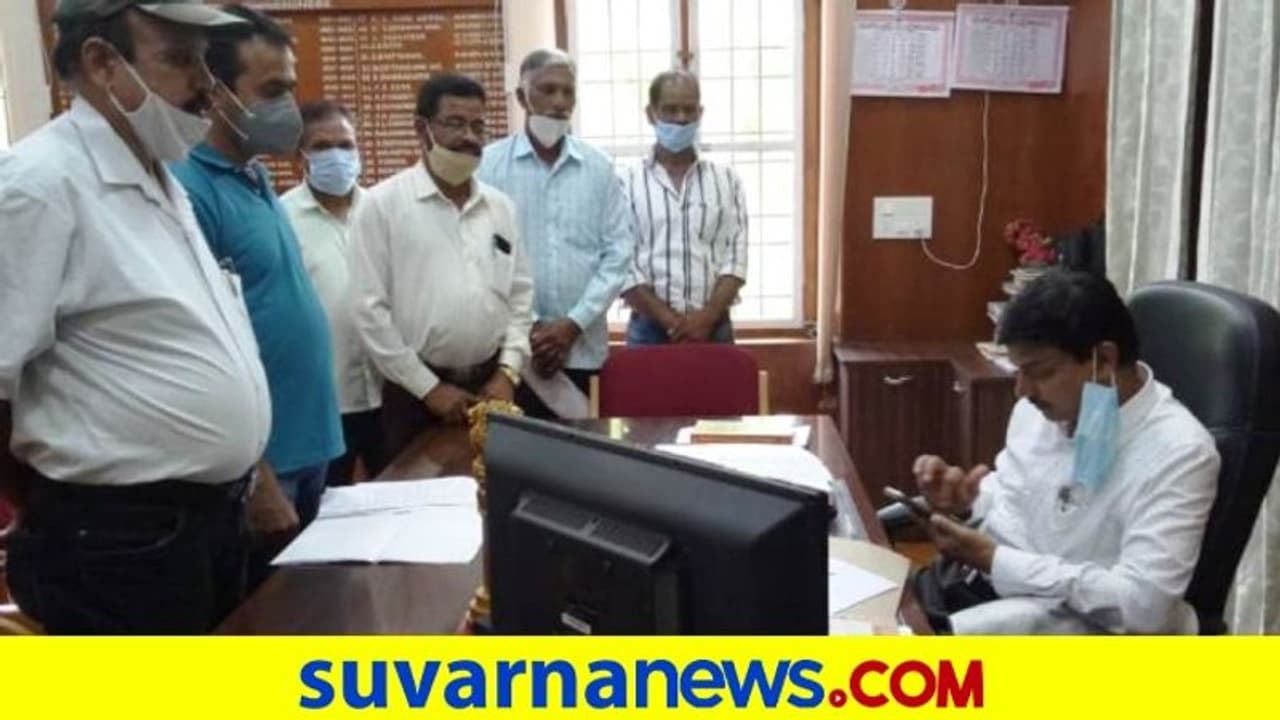 Chikkamagalur: ಸಹಕಾರ ಸಾರಿಗೆ ಆರಂಭಿಸಿ... ಇಲ್ಲಾ ಬಂದ್ ಅನಿವಾರ್ಯ Chikkamagalur: ಸಹಕಾರ ಸಾರಿಗೆ ಆರಂಭಿಸಿ... ಇಲ್ಲಾ ಬಂದ್ ಅನಿವಾರ್ಯ