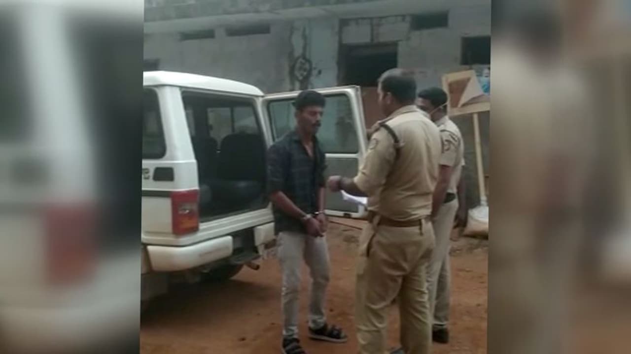 പൊലീസിന് നേരെ പൊതു മുതൽ നശിപ്പിച്ച കേസിലെ പ്രതിയുടെ ആക്രോശം