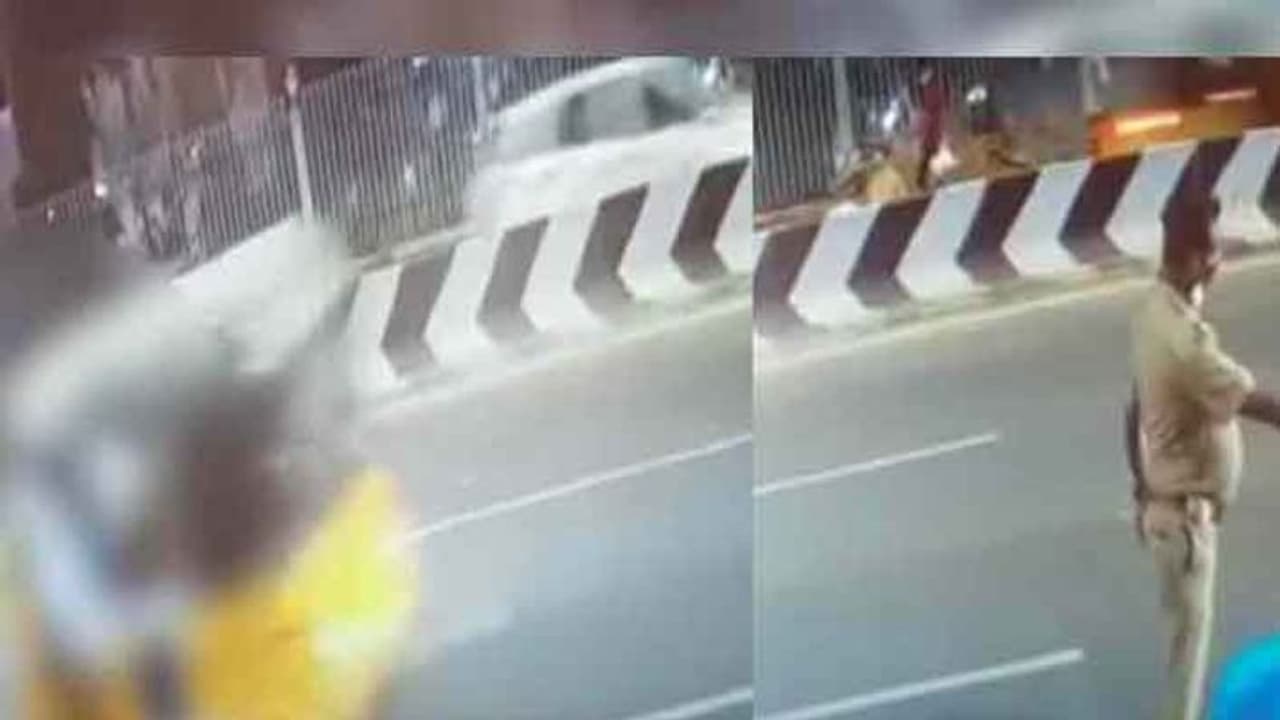 ஆட்டோ மோதி தூக்கி வீசப்பட்டு படுகாயமடைந்த SI க்கு அதிர்ச்சி கொடுத்த DGP சைலேந்திர பாபு.. அப்படி என்ன செய்தார் ஆட்டோ மோதி தூக்கி வீசப்பட்டு படுகாயமடைந்த SI க்கு அதிர்ச்சி கொடுத்த DGP சைலேந்திர பாபு.. அப்படி என்ன செய்தார்