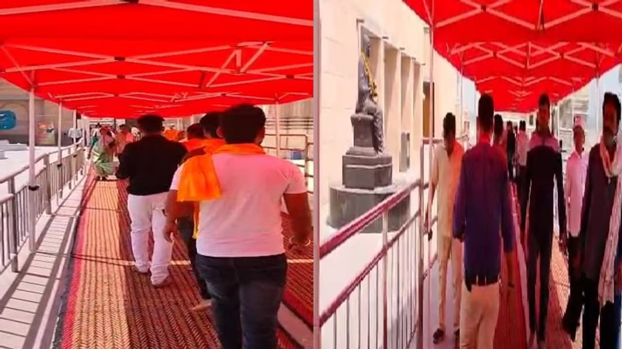 Ground Report:बाबा विश्वनाथ के दर्शन करने आए श्रद्धालुओं को नहीं सताएगी गर्मी,मंदिर प्रशासन ने की खास व्यवस्था Ground Report:बाबा विश्वनाथ के दर्शन करने आए श्रद्धालुओं को नहीं सताएगी गर्मी,मंदिर प्रशासन ने की खास व्यवस्था