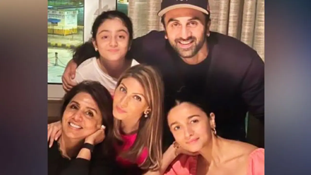 Ranbir Kapoor Alia Bhatt Wedding: रणबीर आलिया की शादी के बाद निभाया जाएगा कपूर खानदान का ये रिवाज Ranbir Kapoor Alia Bhatt Wedding: रणबीर आलिया की शादी के बाद निभाया जाएगा कपूर खानदान का ये रिवाज