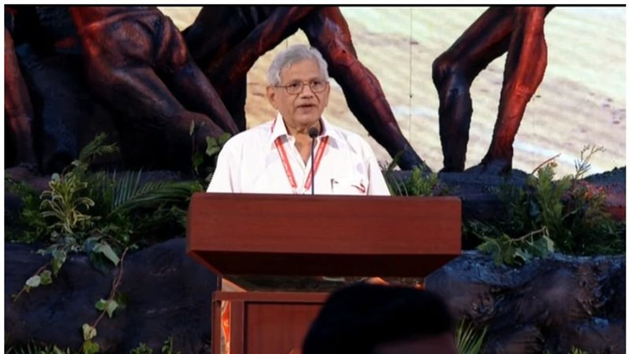 'ബിജെപിക്കെതിരെ വിശാല മതേതര സഖ്യം വേണം'; കോണ്ഗ്രസും പ്രാദേശിക പാര്ട്ടികളും നിലപാട് ഉറപ്പിക്കണമെന്ന് യെച്ചൂരി 'ബിജെപിക്കെതിരെ വിശാല മതേതര സഖ്യം വേണം'; കോണ്ഗ്രസും പ്രാദേശിക പാര്ട്ടികളും നിലപാട് ഉറപ്പിക്കണമെന്ന് യെച്ചൂരി