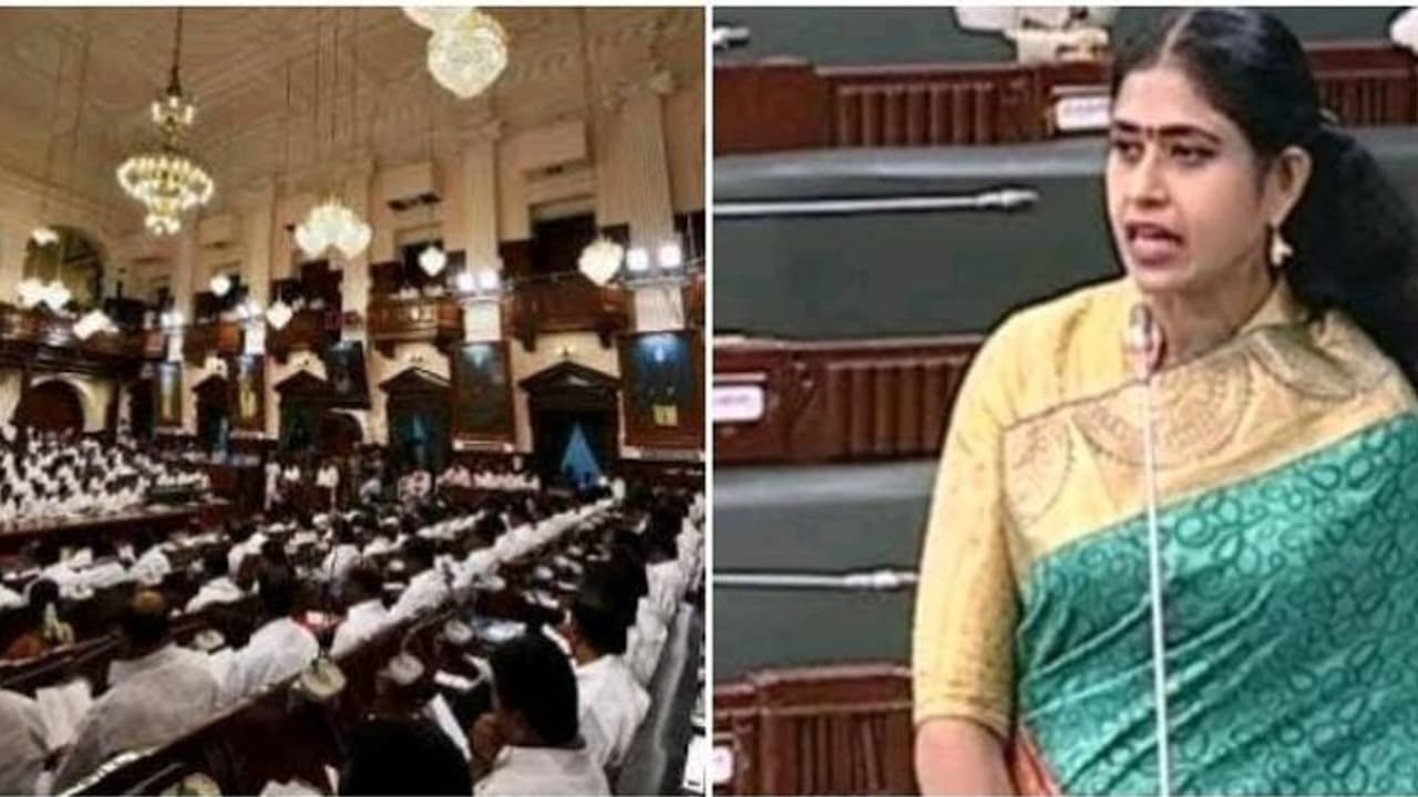 காங்கிரஸ் எம்எல்ஏ விஜயதாரணிக்கு மலர் கொத்து கொடுத்த அதிமுக எம்எல்ஏக்கள்...! சட்டபேரவையில் சிரிப்பலை.. காங்கிரஸ் எம்எல்ஏ விஜயதாரணிக்கு மலர் கொத்து கொடுத்த அதிமுக எம்எல்ஏக்கள்...! சட்டபேரவையில் சிரிப்பலை..