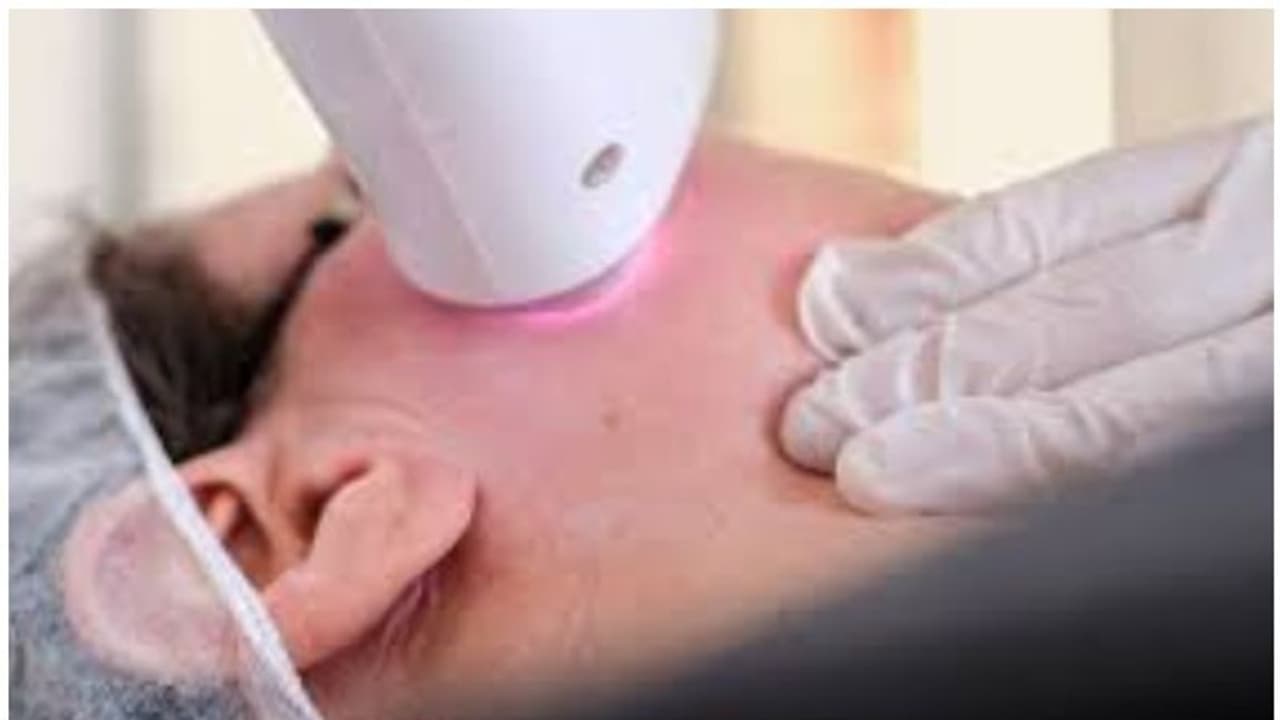 ലേസര്‍ ടെക്നീഷ്യനായി ജോലി ചെയ്‍തിരുന്നത് വീട്ടുജോലിക്കാരന്‍; പരിശോധനയില്‍ കണ്ടെത്തിയത് വ്യാപക ക്രമക്കേടുകള്‍