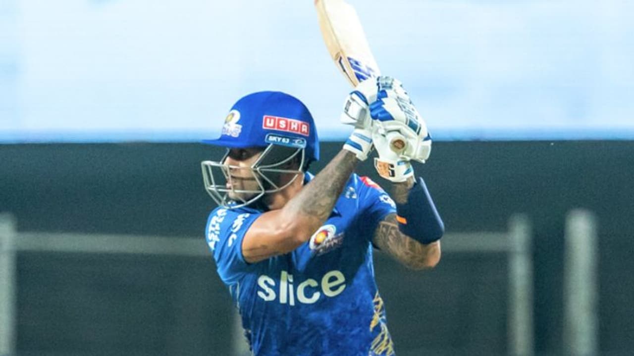 IPL 2022 ಸೂರ್ಯಕುಮಾರ್ ಯಾದವ್ ಅರ್ಧಶತಕ, ಕೆಕೆಆರ್ ಗೆ ಸವಾಲಿನ ಗುರಿ ನೀಡಿದ ಮುಂಬೈ