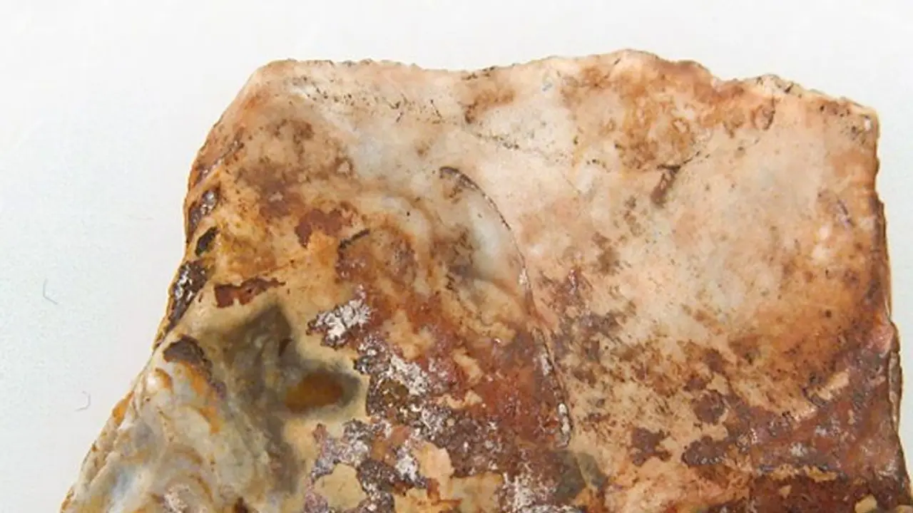 চকমকি পাথরের চমক, ভাগ্য পরিবর্তন থেকে গৃহসজ্জা সবেতেই ব্যবহার করা হয় চকমকি পাথরের চমক, ভাগ্য পরিবর্তন থেকে গৃহসজ্জা সবেতেই ব্যবহার করা হয়