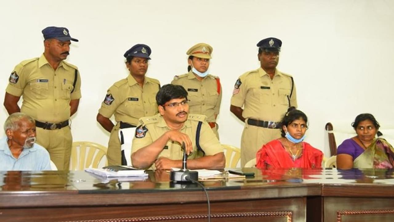 హైదరాబాద్ లో అదృశ్యం.. 21 యేళ్ల తరువాత గుజరాత్ లో ఆనవాలు.. ఎట్టకేలకు తండ్రి చెంతకు చేరిన కూతురు..