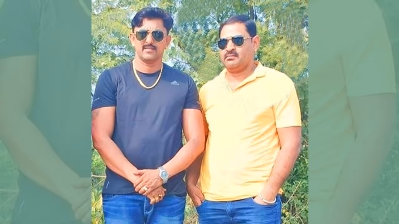 जिगरी यार ही निकला गद्दार : देवा गुर्जर ने जिसपर सबसे ज्यादा भरोसा किया, उसी ने दी दर्दनाक मौत जिगरी यार ही निकला गद्दार : देवा गुर्जर ने जिसपर सबसे ज्यादा भरोसा किया, उसी ने दी दर्दनाक मौत