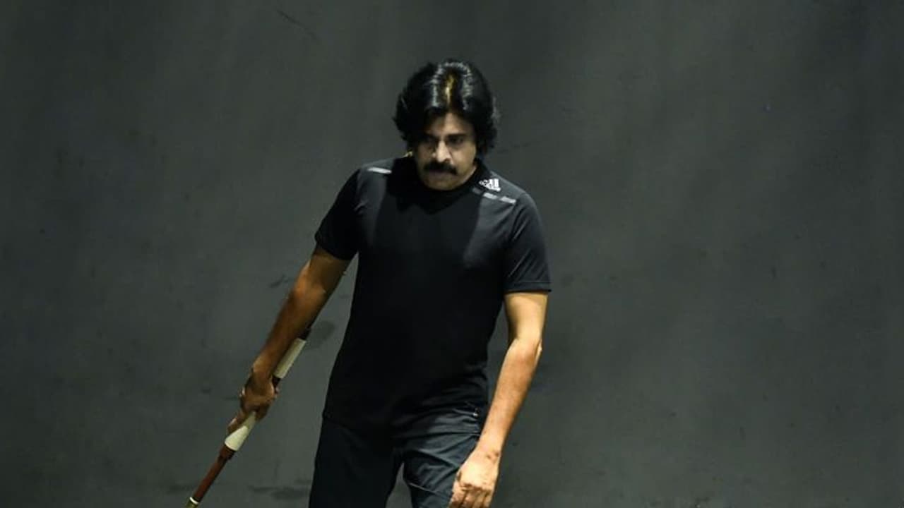 HHVM: 'హరి హర వీరమల్లు'కి ఆ మాత్రం ఉండాలి.. 30 గెటప్పుల్లో పవన్ కళ్యాణ్, నెక్స్ట్ లెవల్ అంతే.. HHVM: 'హరి హర వీరమల్లు'కి ఆ మాత్రం ఉండాలి.. 30 గెటప్పుల్లో పవన్ కళ్యాణ్, నెక్స్ట్ లెవల్ అంతే..