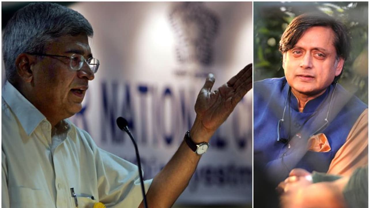 ശശി തരൂരിനെ വിലക്കിയതെന്തിന്? കോൺഗ്രസ് പാർട്ടിയോട് ചോദ്യവുമായി പ്രകാശ് കാരാട്ട്, 'ഹിജാബി'ൽ ബിജെപിക്ക് വിമർശനം ശശി തരൂരിനെ വിലക്കിയതെന്തിന്? കോൺഗ്രസ് പാർട്ടിയോട് ചോദ്യവുമായി പ്രകാശ് കാരാട്ട്, 'ഹിജാബി'ൽ ബിജെപിക്ക് വിമർശനം