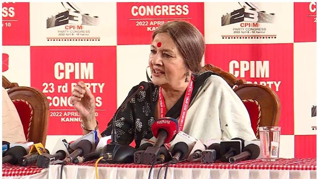 Silver Line : സില്വര് ലൈനില് പാര്ട്ടിയില് ഭിന്നതയില്ല, ജനവികാരം മനസിലാക്കി മുന്നോട്ടെന്ന് ബൃന്ദ കാരാട്ട് Silver Line : സില്വര് ലൈനില് പാര്ട്ടിയില് ഭിന്നതയില്ല, ജനവികാരം മനസിലാക്കി മുന്നോട്ടെന്ന് ബൃന്ദ കാരാട്ട്