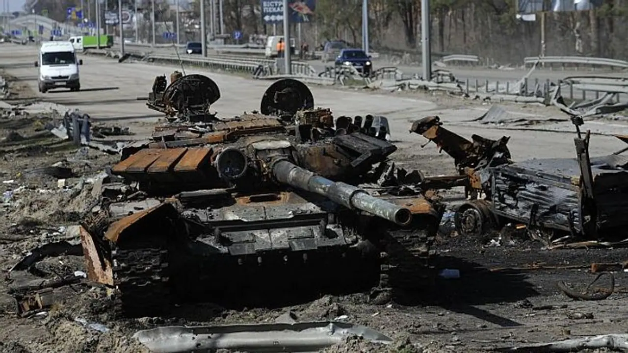 Over 1000 Ukraine troops surrender in Mariupol, claims Russia Over 1000 Ukraine troops surrender in Mariupol, claims Russia