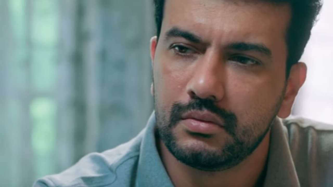 No Way Out trailer : എങ്ങനെ പുറത്തുകടക്കും?, രമേഷ് പിഷാരടിയുടെ 'നോ വേ ഔട്ട്' ട്രെയിലര് പുറത്തുവിട്ടു No Way Out trailer : എങ്ങനെ പുറത്തുകടക്കും?, രമേഷ് പിഷാരടിയുടെ 'നോ വേ ഔട്ട്' ട്രെയിലര് പുറത്തുവിട്ടു