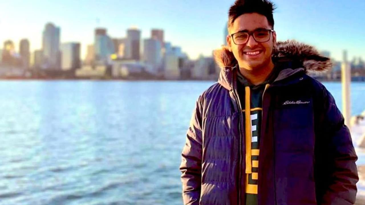 कनाडा में 21 वर्षीय भारतीय छात्र की गोली मारकर हत्या, विदेश मंत्री ने जताया दु:ख, जनवरी में ही विदेश गया था कनाडा में 21 वर्षीय भारतीय छात्र की गोली मारकर हत्या, विदेश मंत्री ने जताया दु:ख, जनवरी में ही विदेश गया था