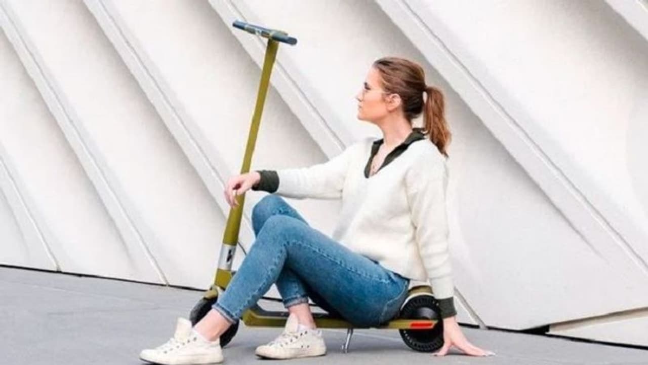 Google:ఉద్యోగులకు గూగుల్ గుడ్ న్యూస్.. వారంలో 2 రోజులైన ఆఫీసుకి వస్తే ఎలక్ట్రిక్ స్కూటర్.. Google:ఉద్యోగులకు గూగుల్ గుడ్ న్యూస్.. వారంలో 2 రోజులైన ఆఫీసుకి వస్తే ఎలక్ట్రిక్ స్కూటర్..