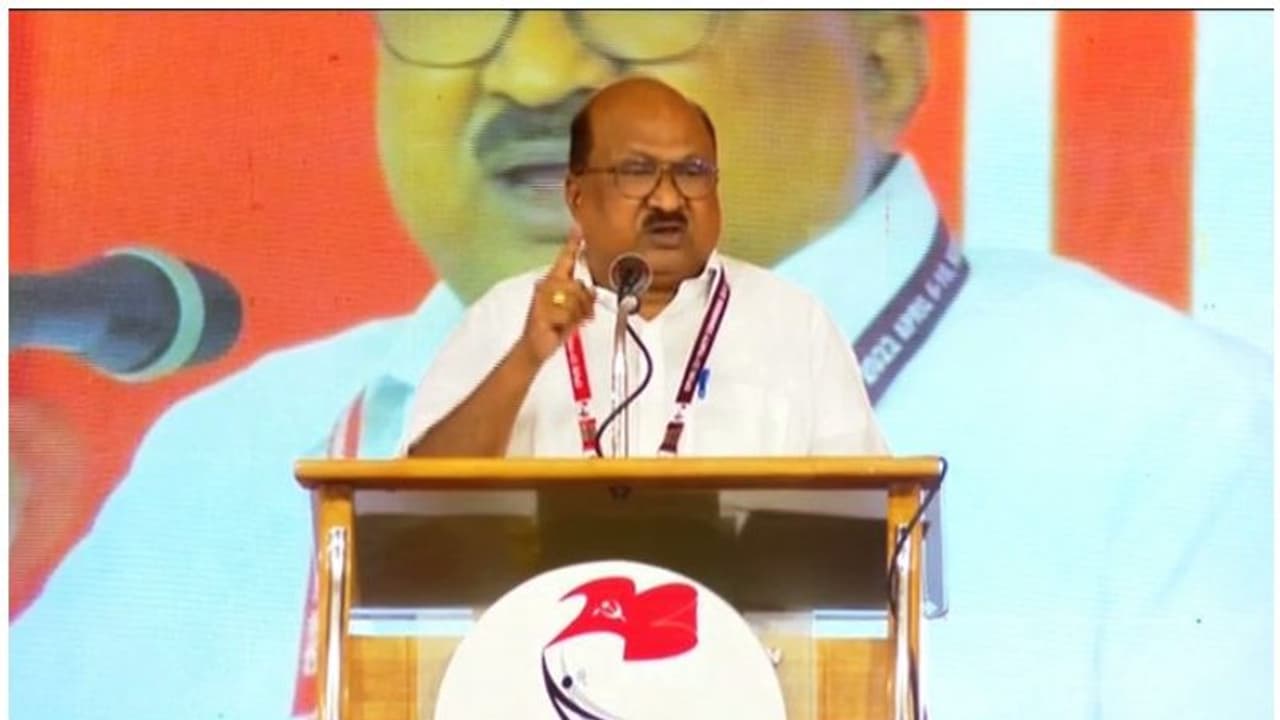 'സെമിനാറിൽ പങ്കെടുത്തത് ശരിയായ തീരുമാനം'; ഉപദേശിച്ചത് പിണറായി: വൈപ്പിനിൽ കണ്ട വിൽപവർ വാഴ്ത്തിയും കെ വി തോമസ് 'സെമിനാറിൽ പങ്കെടുത്തത് ശരിയായ തീരുമാനം'; ഉപദേശിച്ചത് പിണറായി: വൈപ്പിനിൽ കണ്ട വിൽപവർ വാഴ്ത്തിയും കെ വി തോമസ്