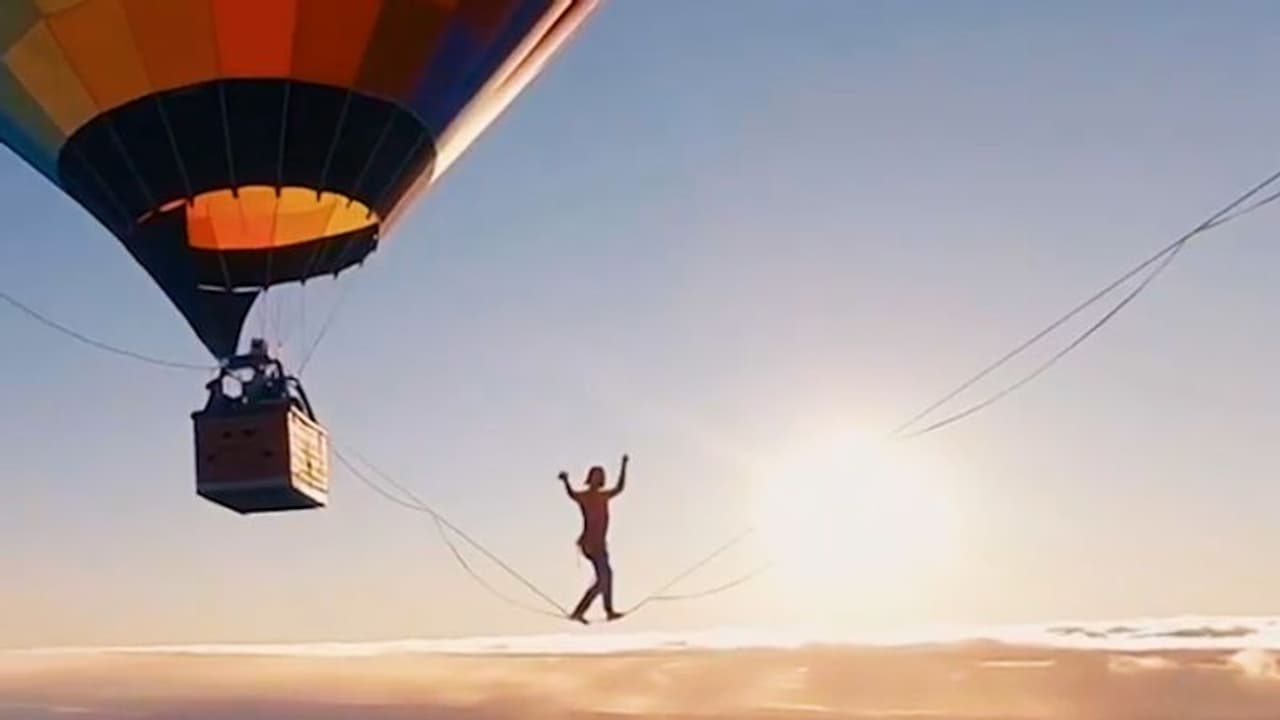 Watch: Man walking barefoot on slackline at 6,236 feet above ground leaves netizens jaw dropped