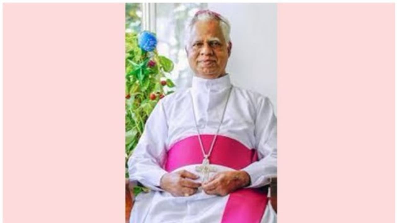 ആലപ്പുഴ രൂപത മുൻ ബിഷപ് സ്റ്റീഫൻ അത്തിപ്പൊഴിയിൽ അന്തരിച്ചു ആലപ്പുഴ രൂപത മുൻ ബിഷപ് സ്റ്റീഫൻ അത്തിപ്പൊഴിയിൽ അന്തരിച്ചു