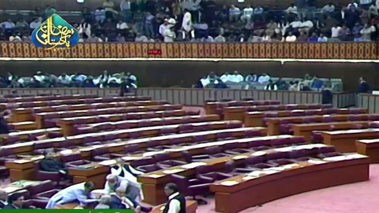 पाकिस्तान संसद के डिप्टी स्पीकर का यू टर्न, सचिवालय ने किया इस्तीफा का खंडन, पीएम चुनाव की करेंगे अध्यक्षता