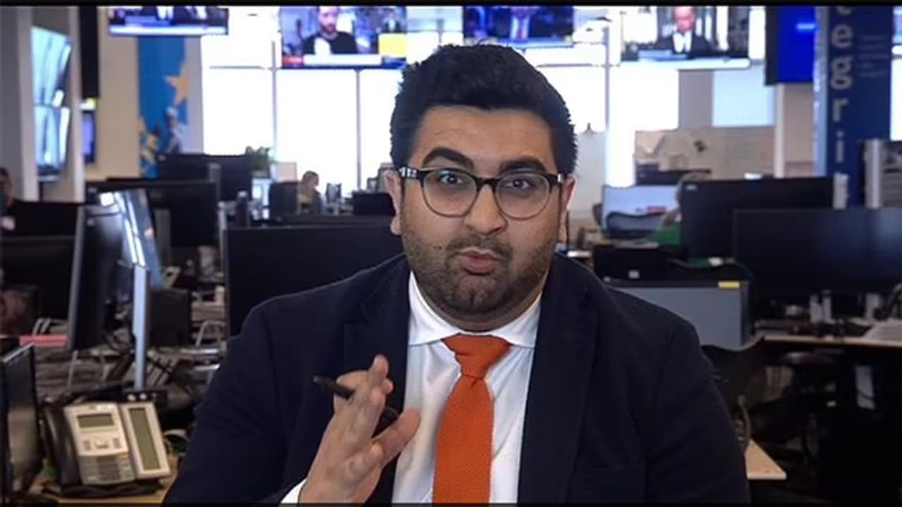 स्काई न्यूज में यूक्रेन कवरेज को लेकर नस्लवाद का आरोप, सीनियर रिपोर्टर का दावा अश्वेतों को नहीं मिला मौका स्काई न्यूज में यूक्रेन कवरेज को लेकर नस्लवाद का आरोप, सीनियर रिपोर्टर का दावा अश्वेतों को नहीं मिला मौका